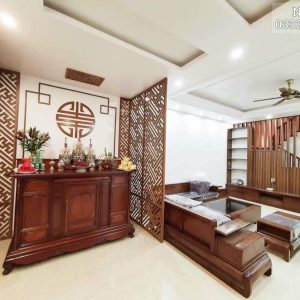 Vách Ngăn Phòng Thờ